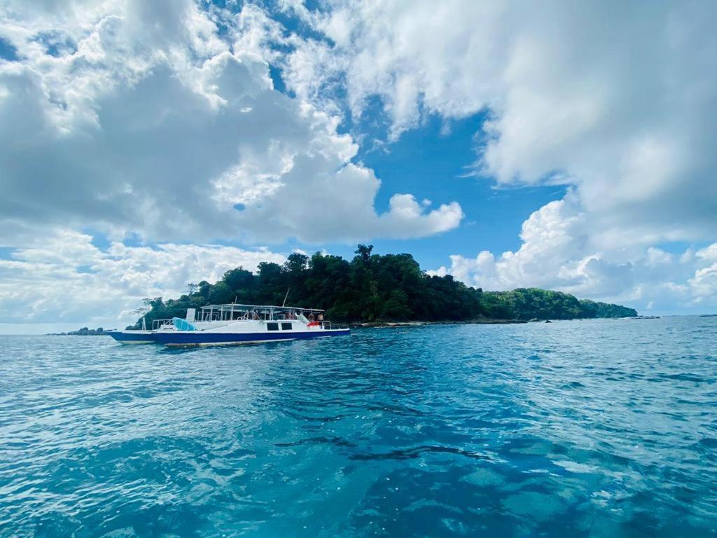 Pirate Drake Beach Hostel & Tour Company Drakes Bay المظهر الخارجي الصورة