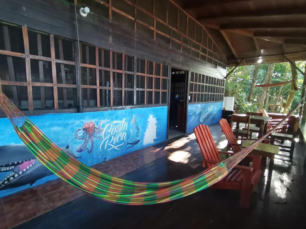 Pirate Drake Beach Hostel & Tour Company Drakes Bay المظهر الخارجي الصورة